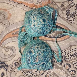 Shade & Shore underwire bikini top size 38D